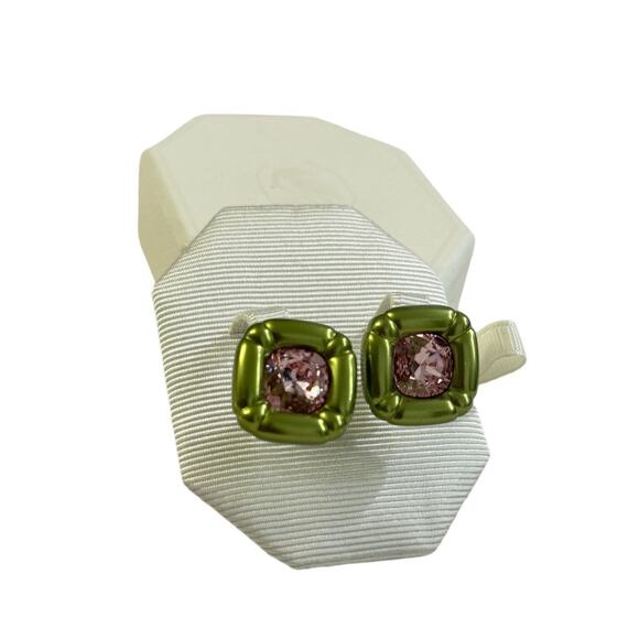 Swarovski Dulcis stud earrings Cushion cut, Green New - Picture 5 of 8